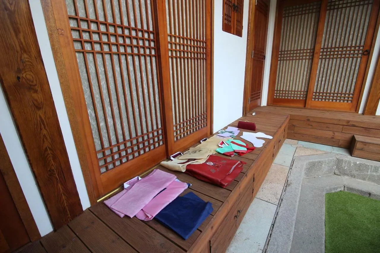 Bibimbap Hanok Guesthouse Gyeongbokgung Private Villa Seoul Bed & Breakfast